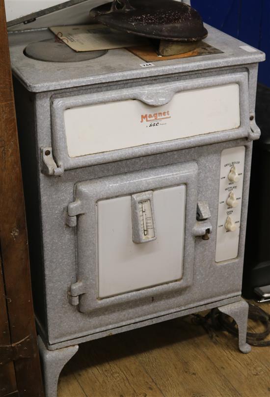 A GEC Magnet oven, W.62cm